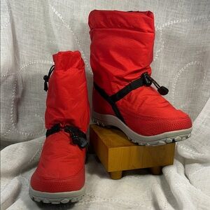 NWOT Baffin warm puff winter boot